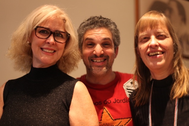 Roberta, Leandro Pirilli e Renata Paccola poetisa (Foto: Nair Barros - ClaCrideias)